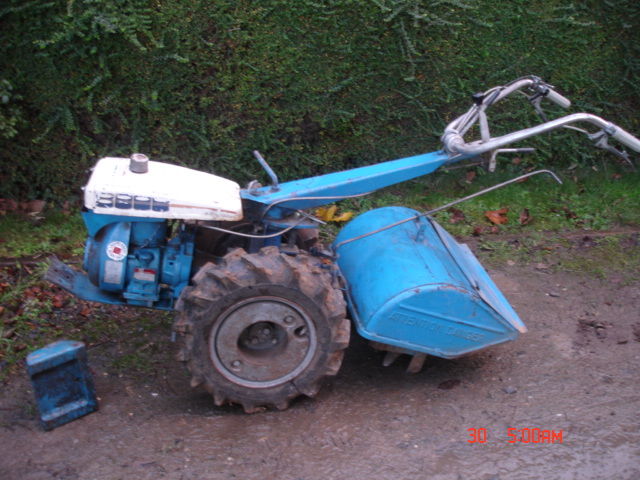 Staub 8000 two-wheel tractor